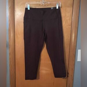 Victoria Sport Knockout Capri by Victoria’s Secret. Wine. Size M. NWT